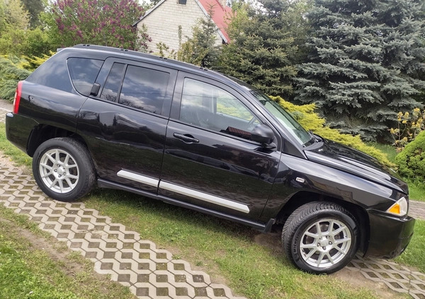 Jeep Compass cena 27990 przebieg: 213700, rok produkcji 2009 z Ćmielów małe 742